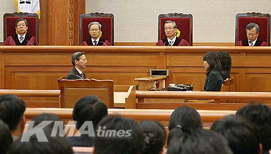 헌재, '연말정산 간소화 의료계 헌법소원 기각