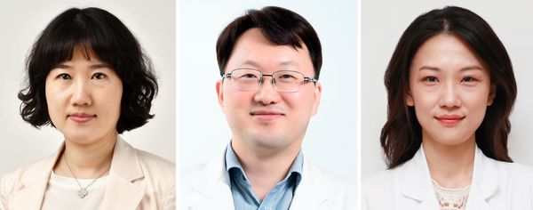 왼쪽부터 곽금연·신동현 삼성서울병원 소화기내과 교수, 박예완 경희대병원 소화기내과 교수.