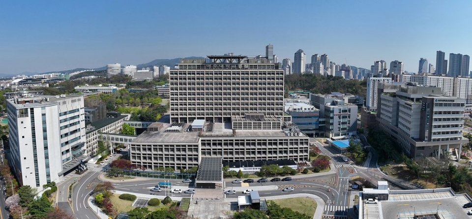 아주대병원이 한국보건산업진흥원이 지원하고 한국외과연구재단이 주관하는 '한국형 수술 질 향상 프로젝트(K-NSQIP)'를 수행한다.