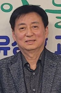 김연종 한국의사시인회장