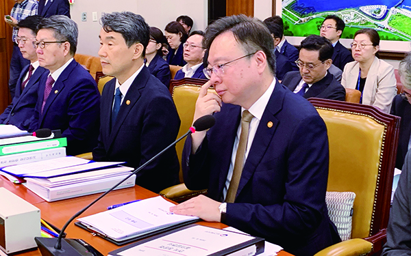 국회 보건복지위원회와 교육위원회는 16일 '의과대학 증원에 따른 의대교육 점검 연석 청문회'를 진행했다. ⓒ의협신문