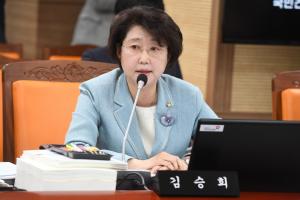김승희 장관 후보자, 과거...간호인력 단독법 발의
